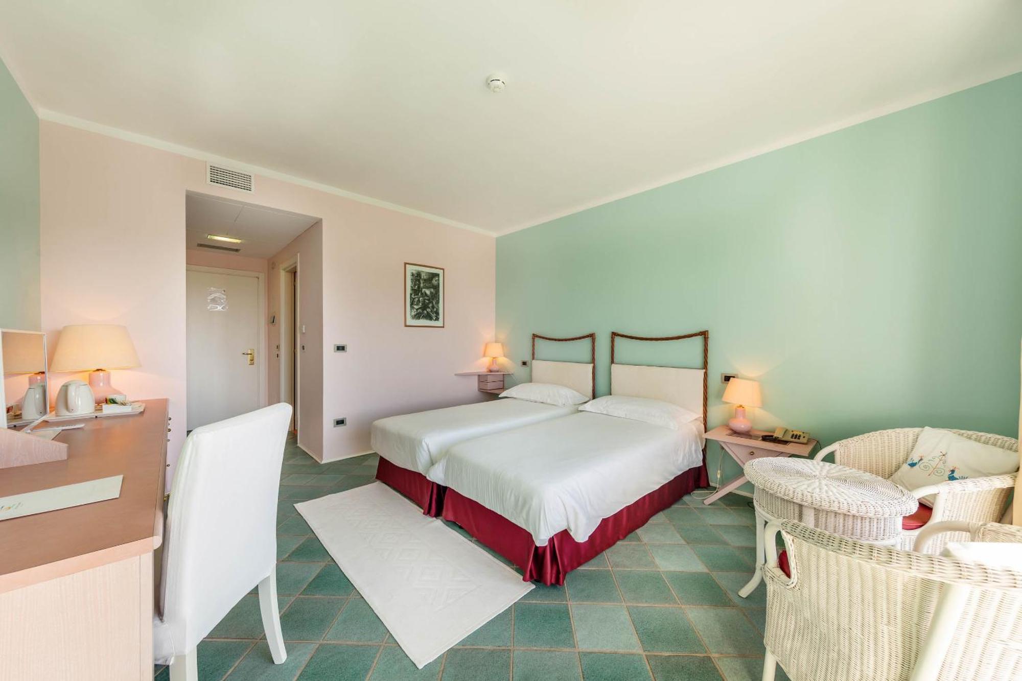 Hotel Luna Lughente Olbia Szoba fotó